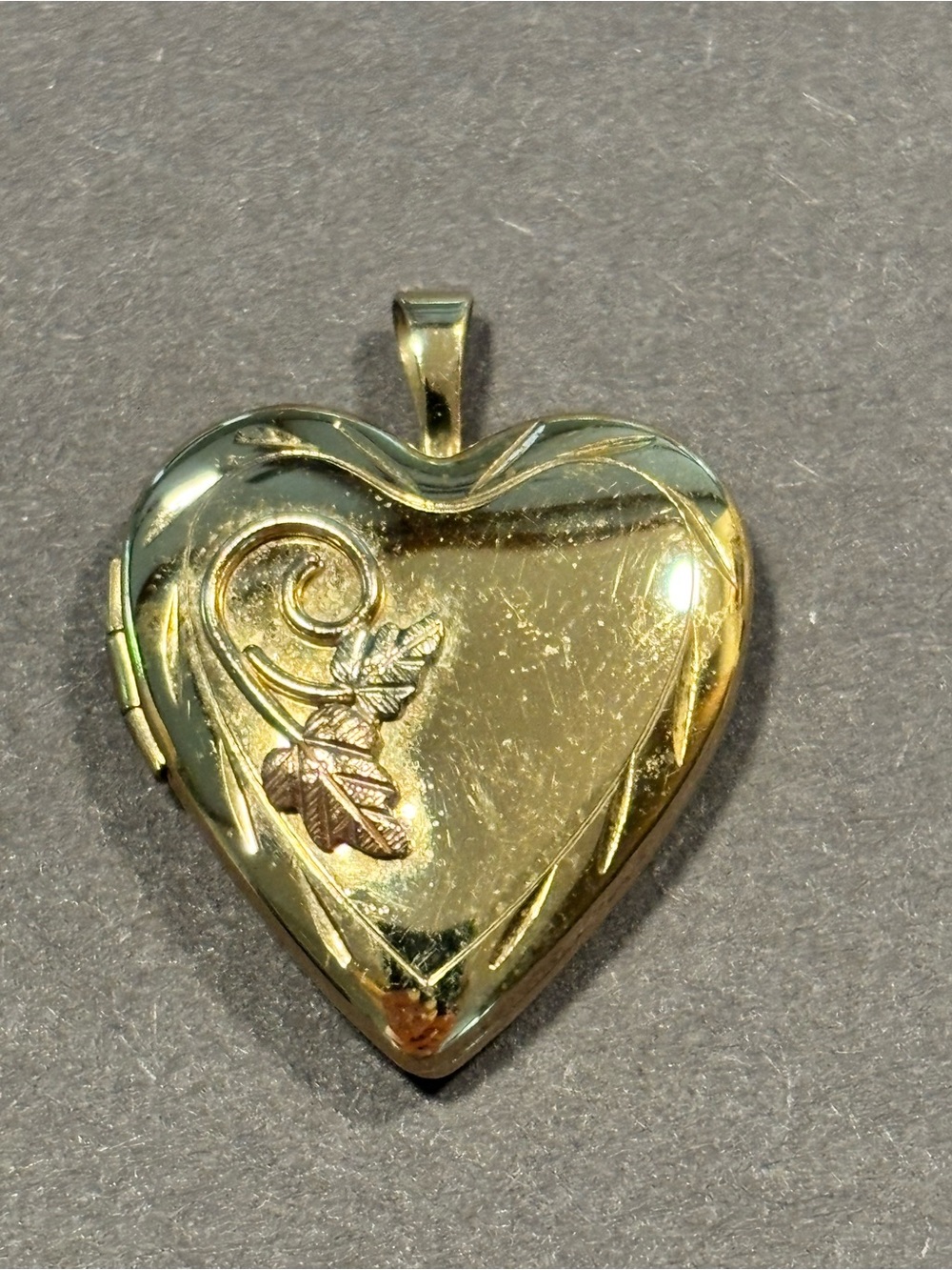 Vintage 14k Gold Filled Black Hills Gold Locket
